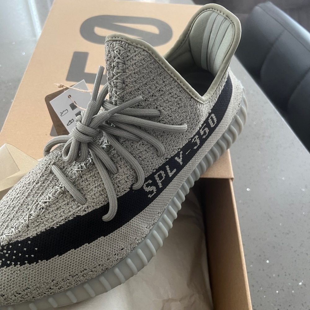 350 Yeezy Boost